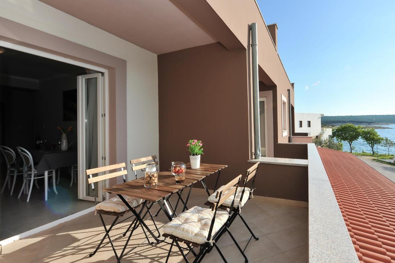 Apartmani Peric 1 Meka Draga Obrovac Exterior photo