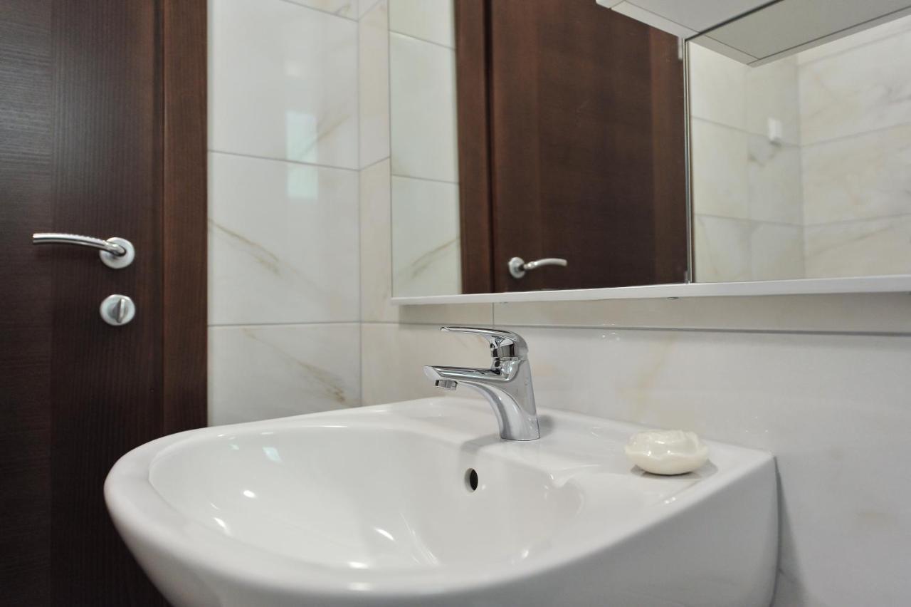 Apartmani Peric 1 Meka Draga Obrovac Exterior photo