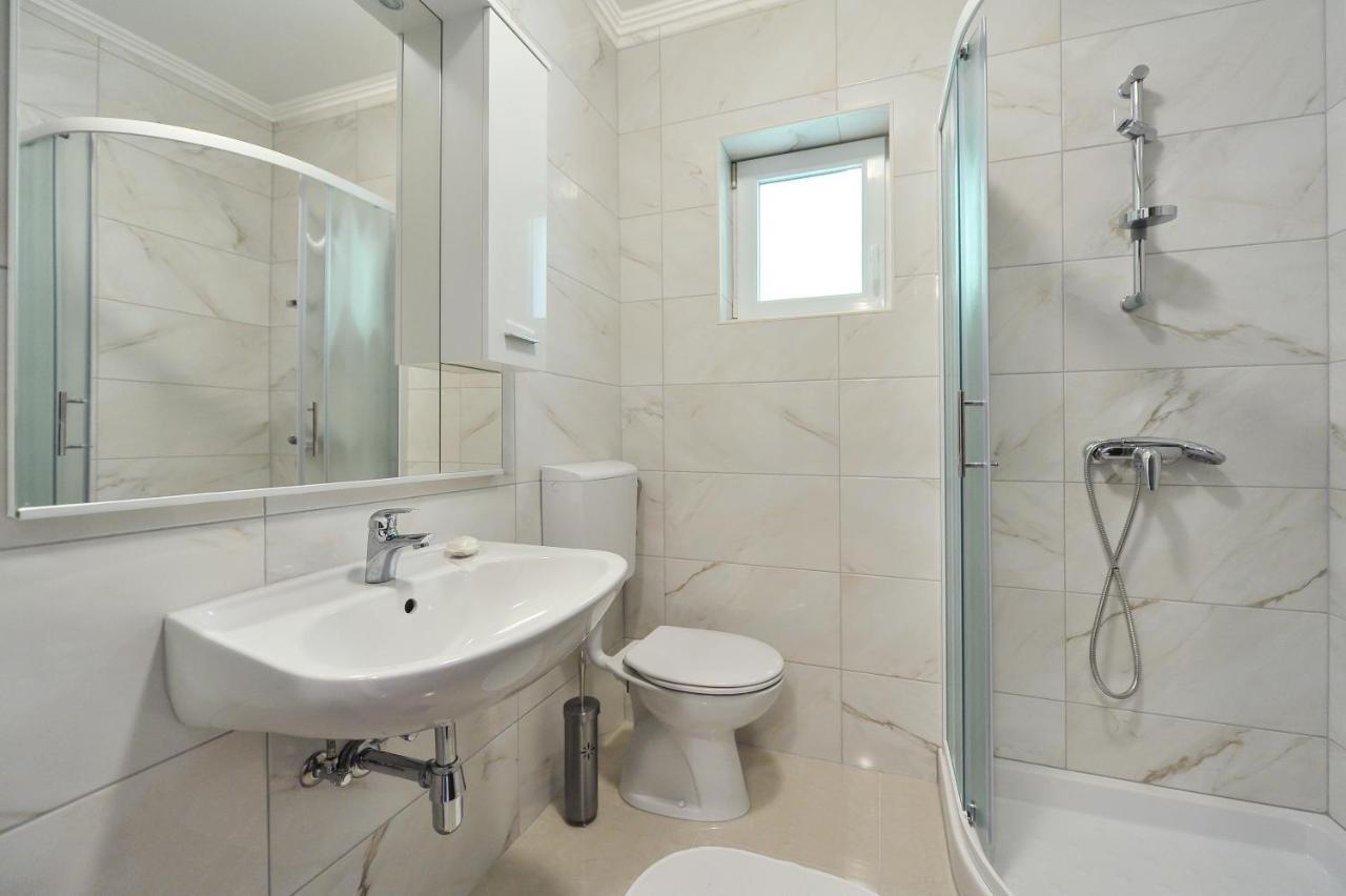 Apartmani Peric 1 Meka Draga Obrovac Exterior photo